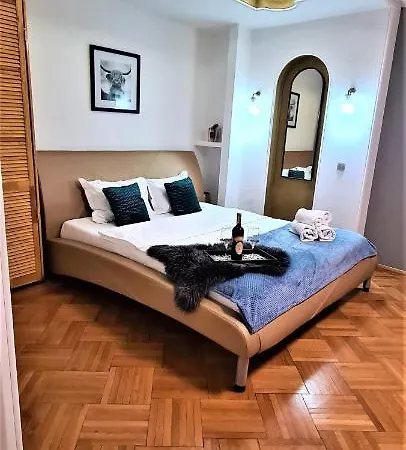 Central Arghezi Art Deco Piata Universitatii Апартаменты Бухарест