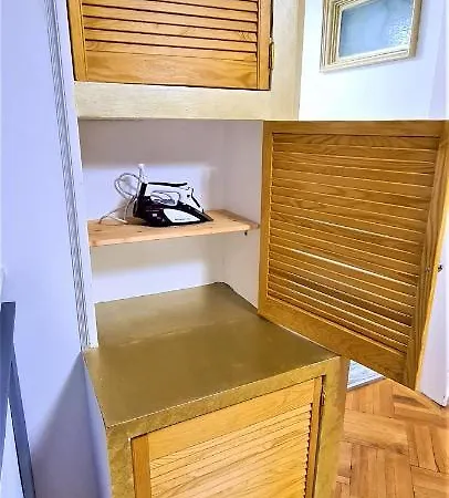 Central Arghezi Art Deco Piata Universitatii * Bukarest