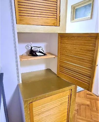 Central Arghezi Art Deco Piata Universitatii * Bukurešť